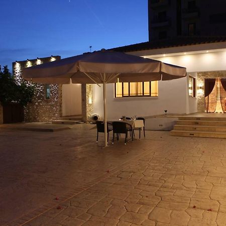 Villa Vanilla Agioi Theodoroi Exteriör bild