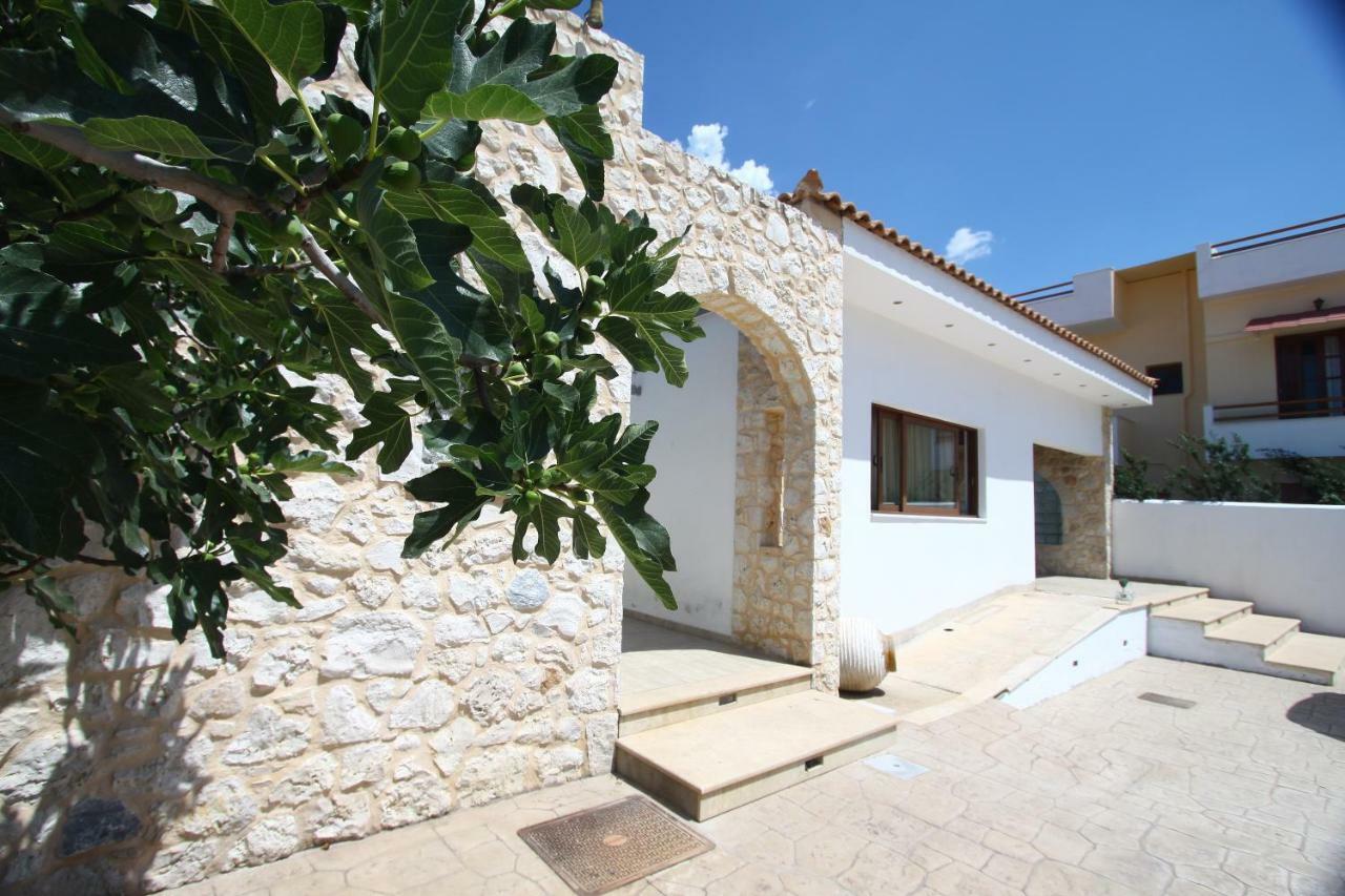 Villa Vanilla Agioi Theodoroi Exteriör bild
